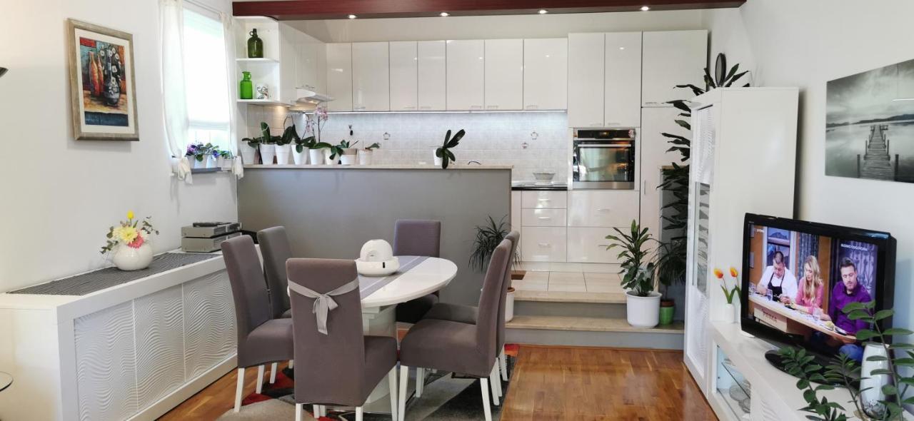 Apartman Kapovic Kaštela Extérieur photo